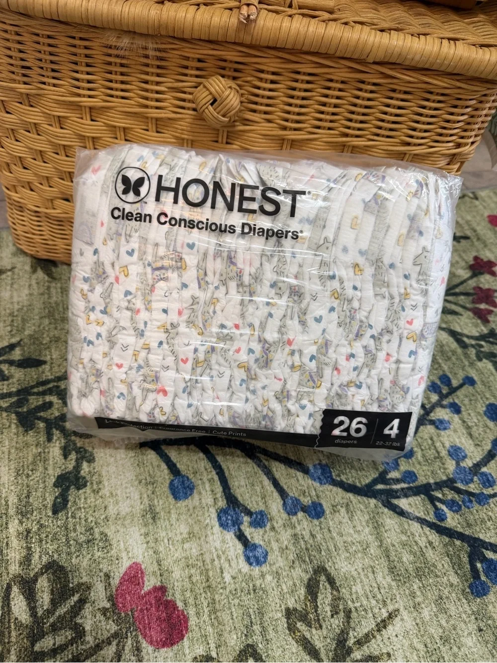 New Honest Diapers Size 4, 26 Count
